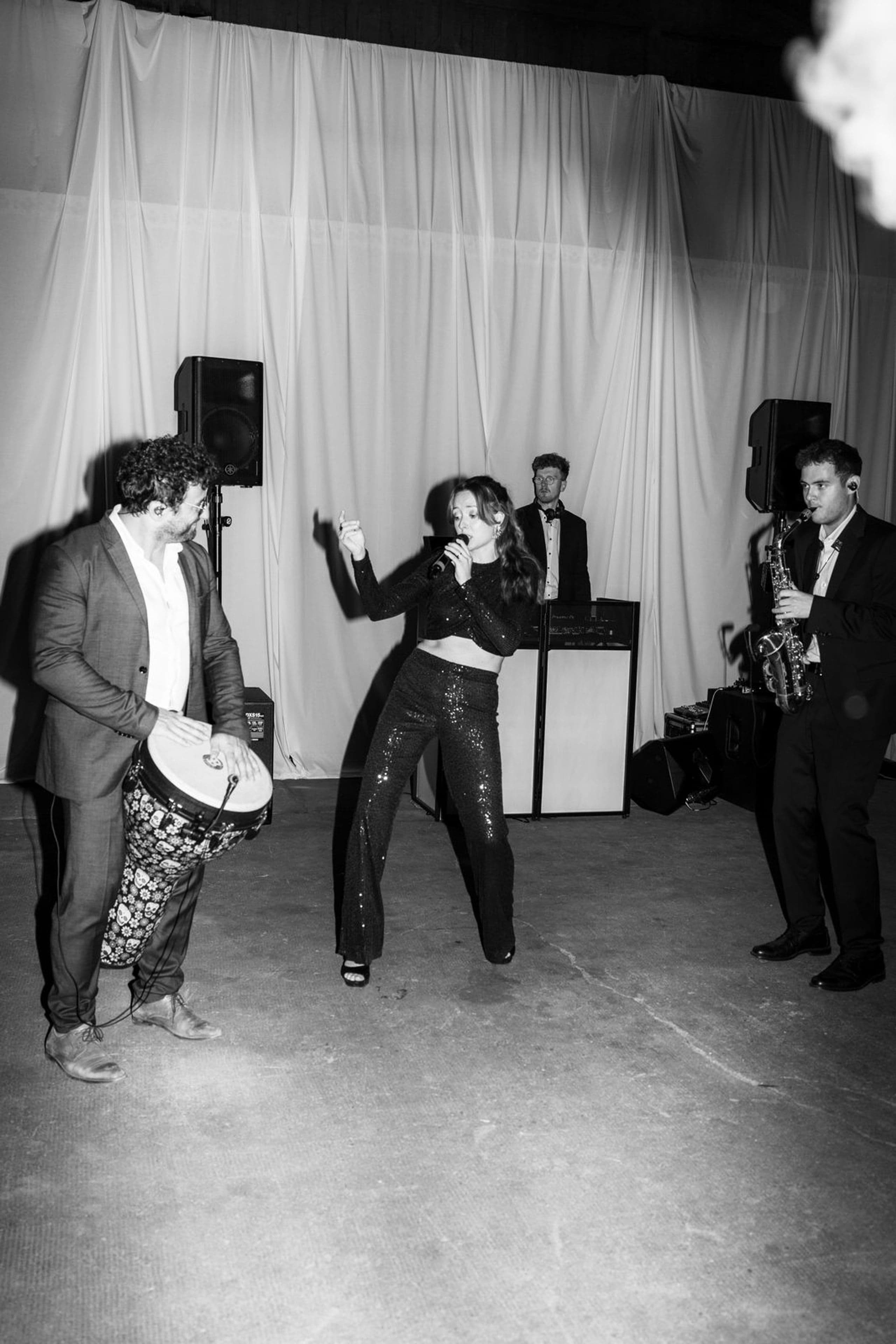 Portrait Closeup Locken 01