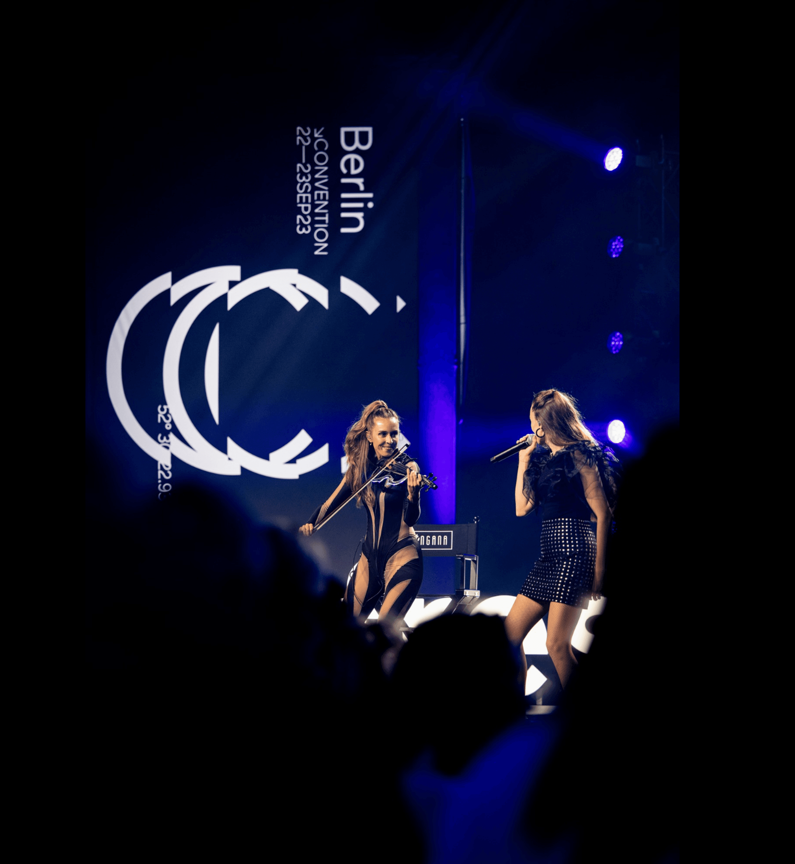 Jasmin Graff mit Live-Band